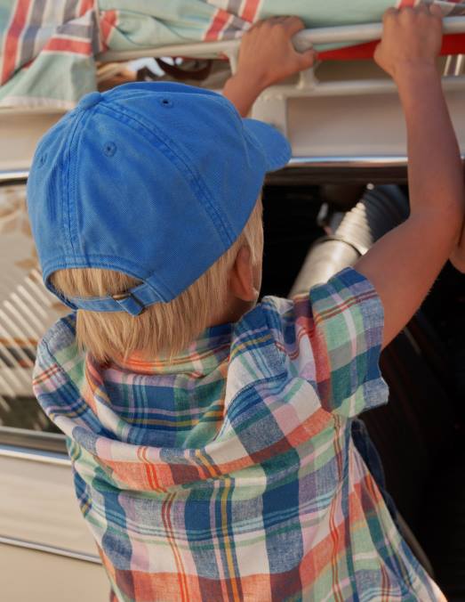 Boden accessoire bleu de penzane bébé casquette de teinture pour vêtement LB2X558