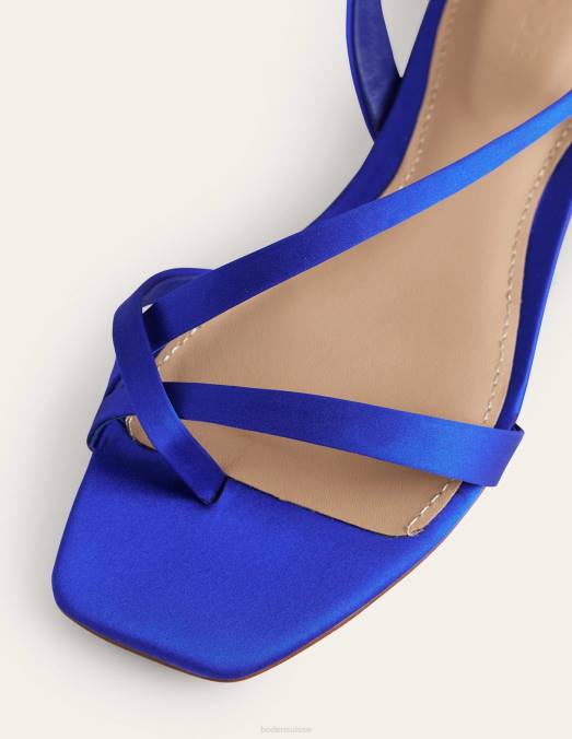Boden chaussure satin bleu vif femmes sandales plates en satin à brides d'orteil LB2X695