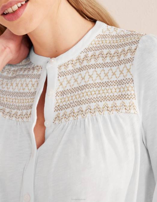 Boden vêtements broderie ivoire et or femmes chemise brodée à empiècement smocké LB2X1275