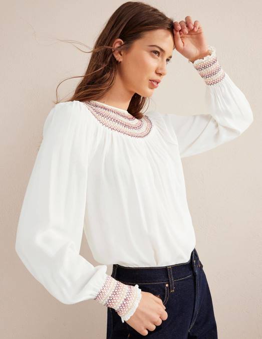 Boden vêtements Ivoire femmes haut smocké à col rond LB2X1406