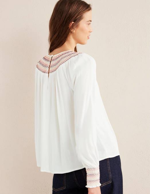 Boden vêtements Ivoire femmes haut smocké à col rond LB2X1406