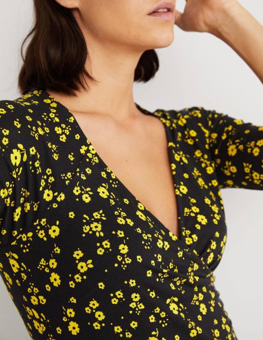 Boden vêtements brin noir et floral femmes haut cache-cœur à manches courtes LB2X146