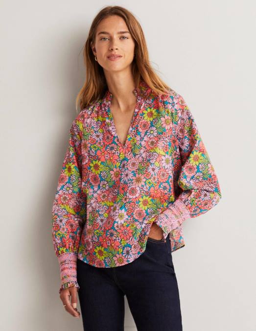 Boden vêtements jardin rose bonbon et fleuri femmes haut imprimé à poignets smockés LB2X1991