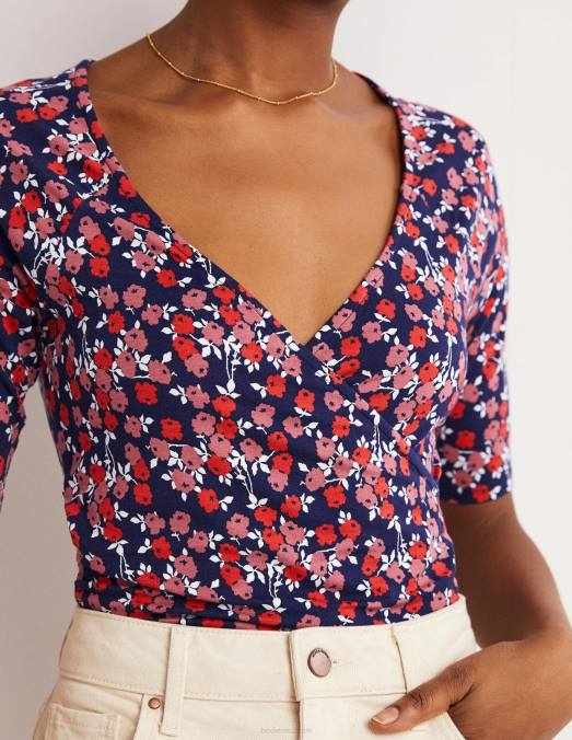 Boden vêtements rouge cerise et brin abstrait femmes haut cache-cœur à manches courtes LB2X141