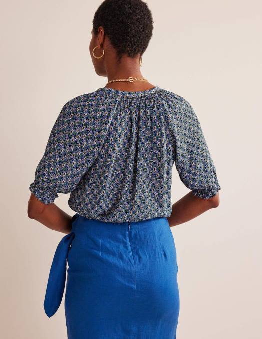 Boden vêtements tige bleue et cachemire femmes haut à manches courtes et col froncé LB2X114