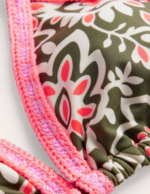 Boden vêtements chou frisé et tourbillon artisanal femmes haut de bikini triangle au crochet LB2X2080