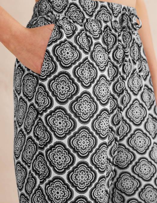 Boden vêtements blush noir et botanique femmes pantalon froissé à enfiler LB2X1494