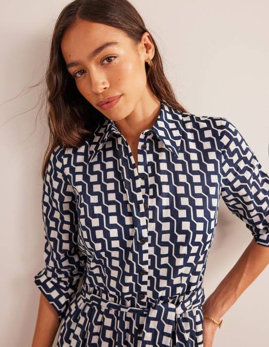 Boden vêtements géo marine et cube femmes robe chemise longue en coton à volants LB2X32