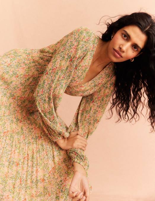 Boden vêtements pop-corn et pétale de gardénia femmes robe midi plissée à col en V LB2X1109