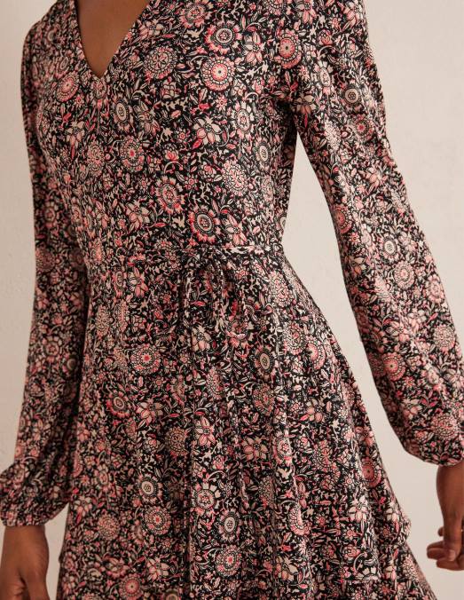 Boden vêtements pop-corn et tapisserie florale femmes robe courte en jersey à volants LB2X1361