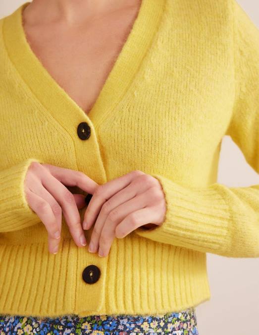 Boden vêtements bourdon femmes cardigan court duveteux à col V LB2X1673