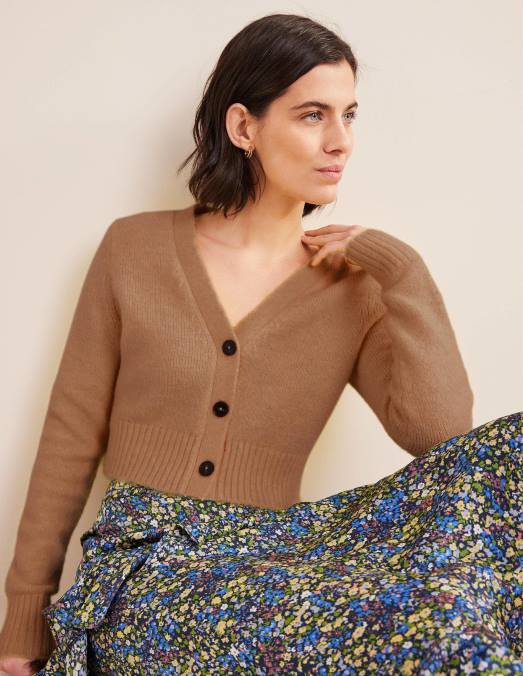 Boden vêtements mélange de chameau femmes cardigan court duveteux à col V LB2X1817