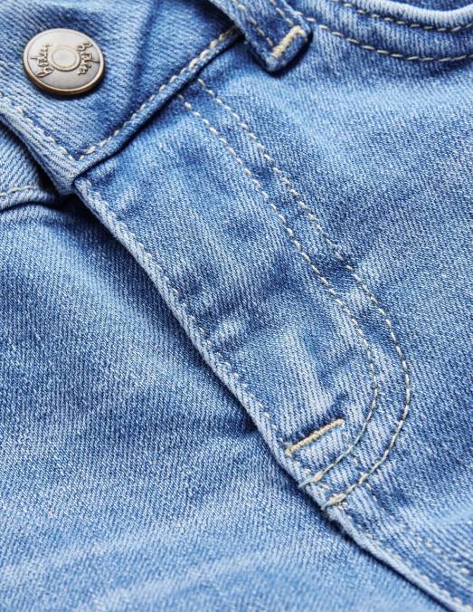 Boden vêtements jean léger filles jean évasé à jambe droite LB2X2736