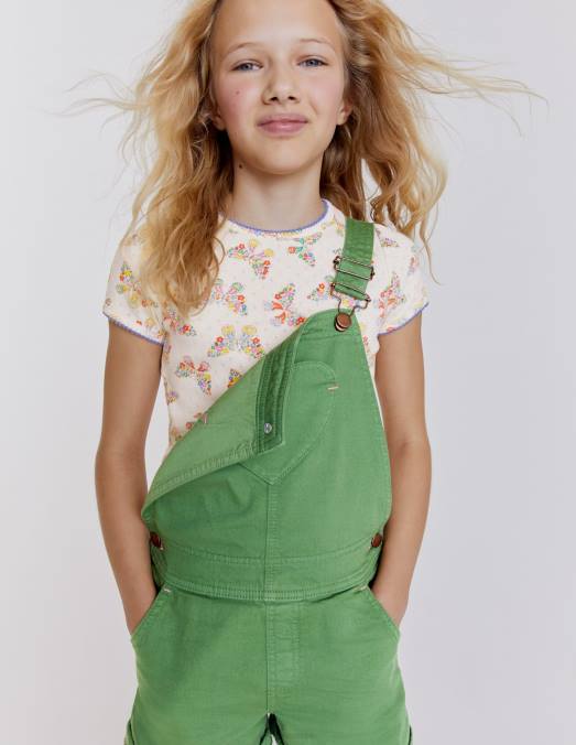 Boden vêtements vert safari filles salopette courte à poche coeur LB2X2926