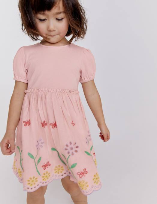 Boden vêtements rose pâle filles robe virevoltante en broderie LB2X2834